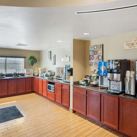 Best Western Plus Fossil Country Inn & Suites Kemmerer Exterior photo